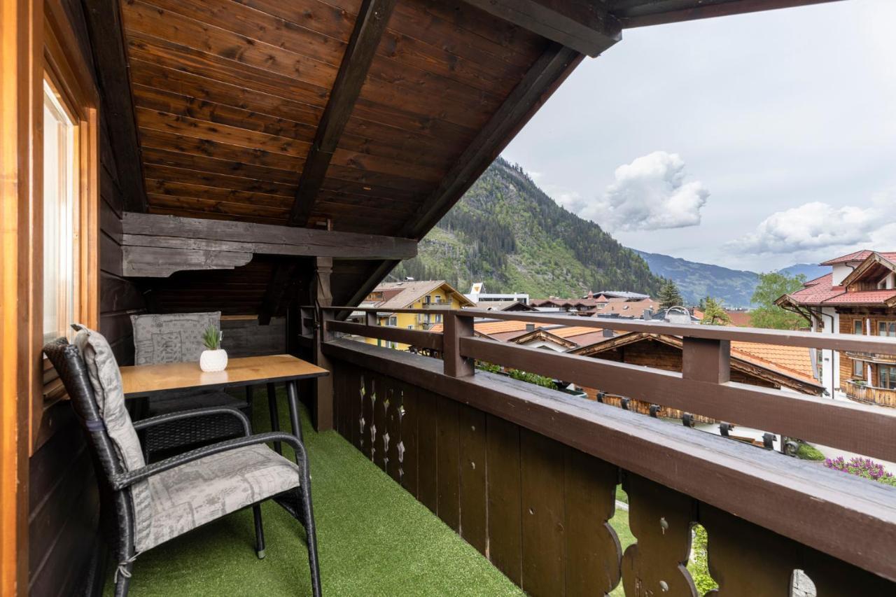 Alpenliving Apartment Mayrhofen Bagian luar foto