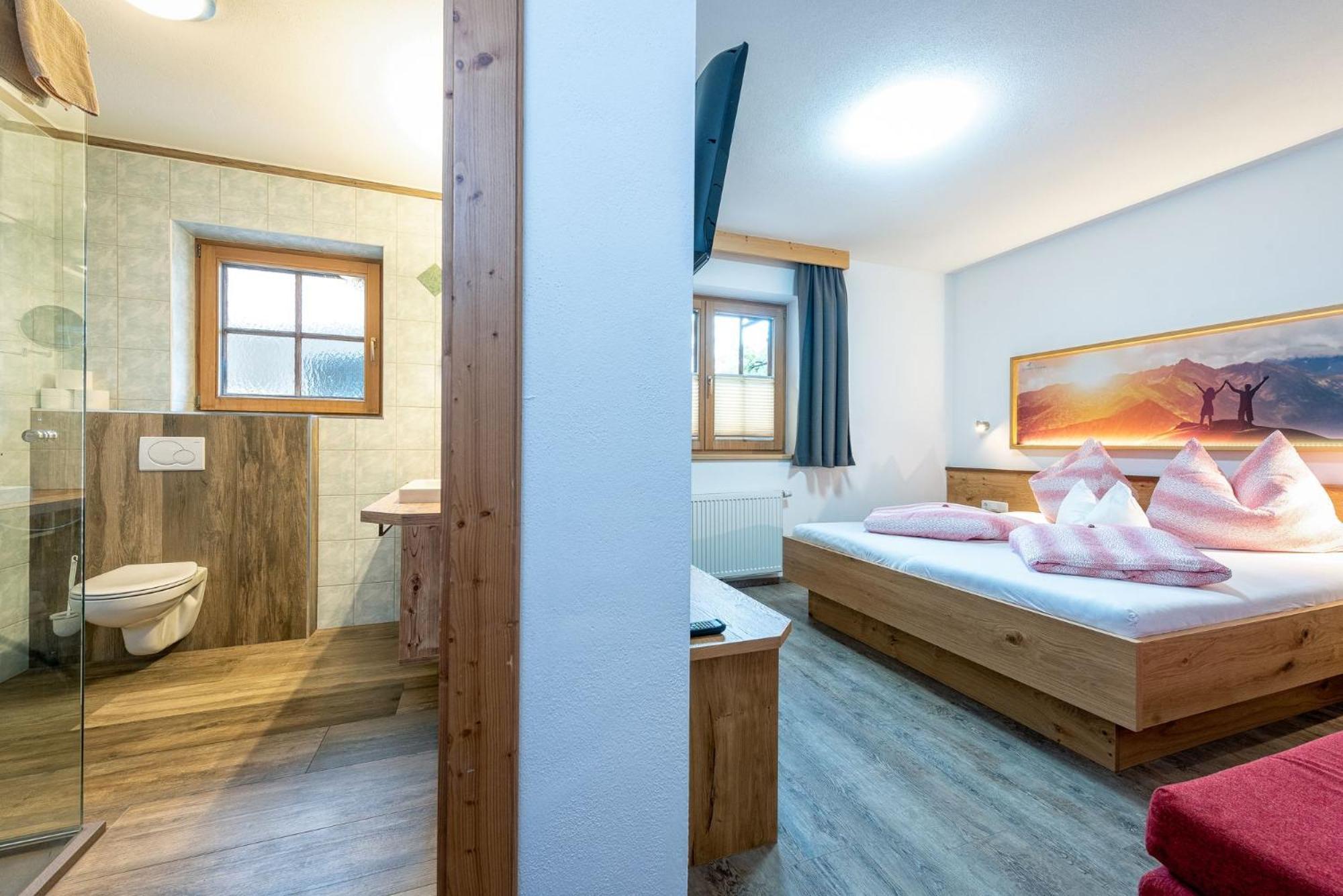 Alpenliving Apartment Mayrhofen Bagian luar foto