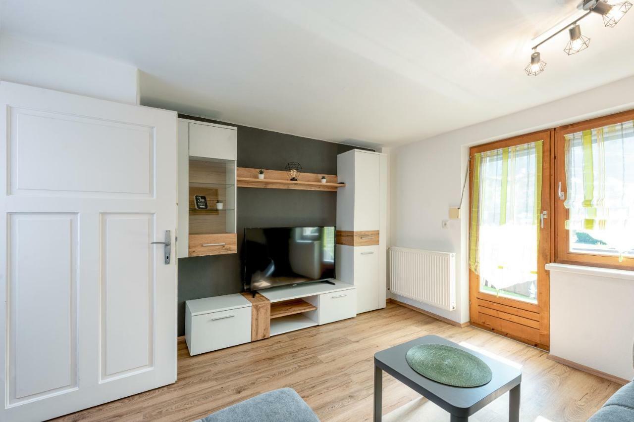 Alpenliving Apartment Mayrhofen Bagian luar foto