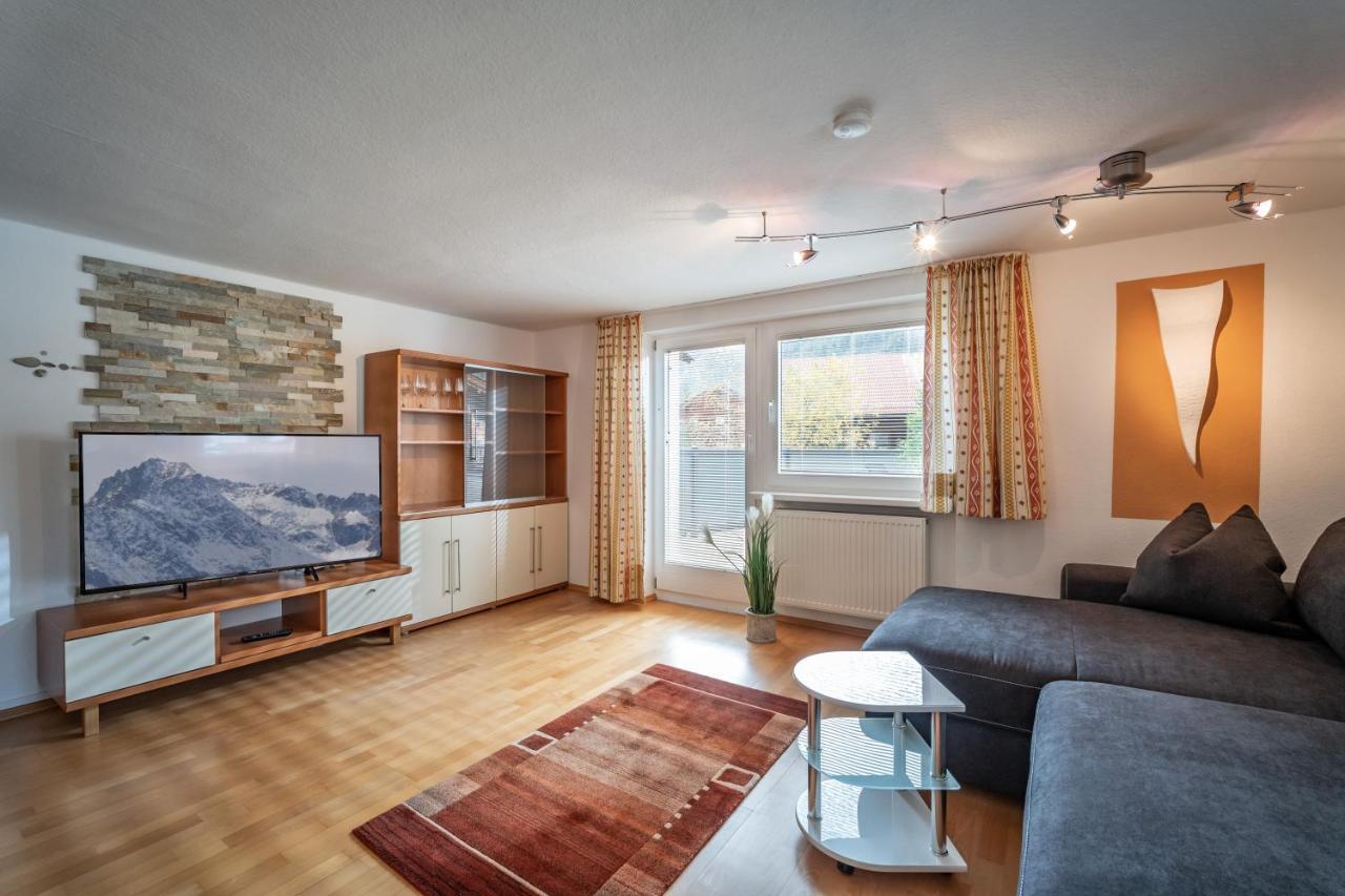 Alpenliving Apartment Mayrhofen Bagian luar foto